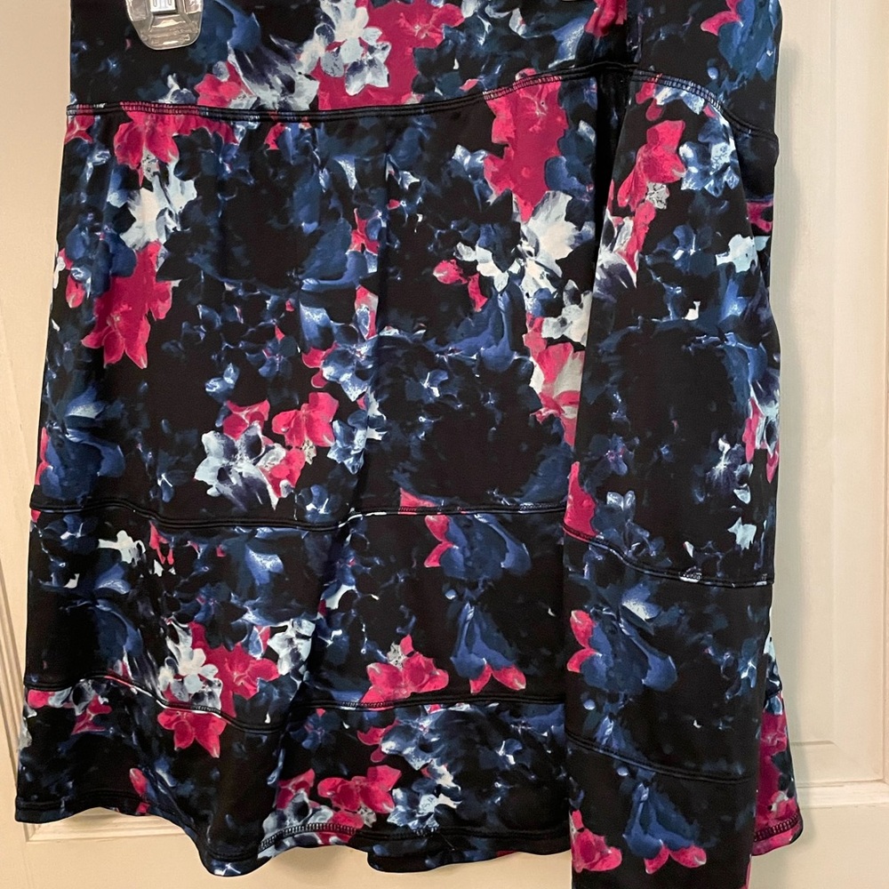 Livi skort 22/24